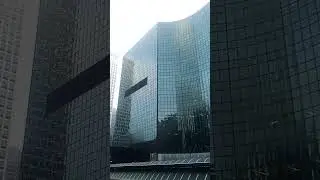 300 Riverside Plaza