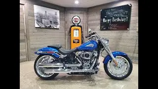 2025 Harley-Davidson Softail Fat Boy FLFB - Blue Burst.