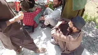 YEH SAMAA MAUJ KA KARWAN. PARBATON KE PERON PE SHAM KA BASERA HAI.
