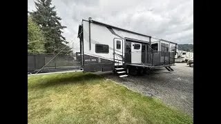 2023 Alliance Valor 42V13 Toy Hauler