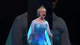 Elsa&rsquo;s Beautiful Let It Go Dress Transformation #shorts #frozen #letitgo #elsa #youtubeshorts