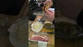 Bacon borsin cheese and mushroom toasted sandwich in the messy making review 9.5/10😋 #cooking #food 