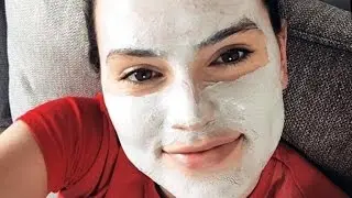 'Star Wars' Actress Daisy Ridley Reveals Medical Condition Causing Severe Acne