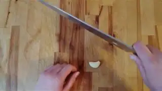 Edible Ed @ Home: Mince Garlic