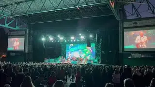 Inside the Jimmy Buffett show at the Virginia Beach Amphitheater