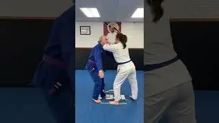 FRONT BEAR HUG UNDERARM DEFENSE WITH FRAME