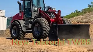NEW TAKEUCHI TW95 TRACTOR + Day With Grandpa, Natural Kaos Kids