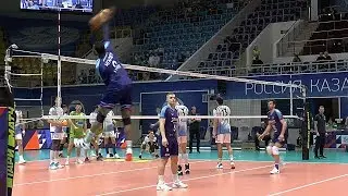 Волейбол. Нападающий удар. Супер. Эрвин Нгапет и команда  