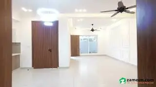 8 MARLA HOUSE FOR SALE IN BLOCK E MPCHS - MULTI GARDENS B-17 ISLAMABAD