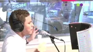 Radio 538: Rolf van X-Factor kwam langs bij Ruuddewild.nl en zong Feeling Good live!