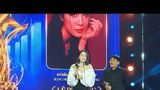 Lê Phương xúc động cảm ơn Chồng con nhận giải nữ diễn viên truyền hình xuất sắc nhất Ngôi sao xanh