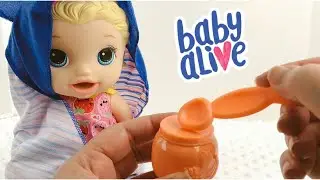 Baby Alive New Mommy Kit with Snackin Lily Doll