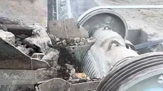 Jaw Crusher Crushing Huge Stones | Satisfying Crushing Video#megamachinepk 