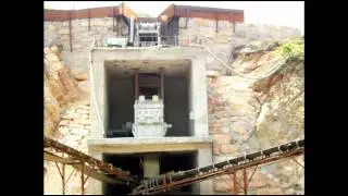 Crusher, ball mill, magnetic separation machine grinding work video.wmv
