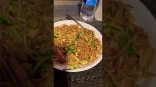 Best Cafe in McLeodganj🍜Best Momos🥟MUST VISIT😍#trendingshorts #youtubeshorts #bestcafe#mcleodganj