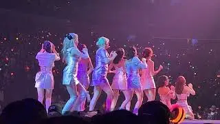 TWICE(트와이스) SCIENTIST +REAL YOU +MOONLIGHT | 4th WORLD TOUR III | New York | Day 1[FANCAM] 220226