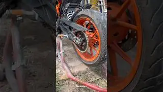 Rolon Brass Chain Sprocket Installed In Duke 250 #madrasbikers #rolon #duje #duke250
