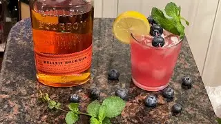 BULLEIT BOURBON WITH BLUEBERRY LEMONADE