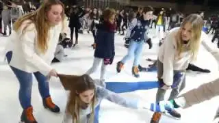 Mannequin challenge &agrave; la patinoire M&eacute;riadeck