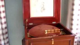 Regina Music Box - March Of The Nutcracker