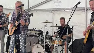 Melonhead Man playing live at Cranfest September 2021