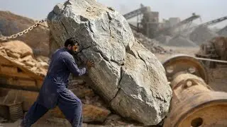 GIANT MACHINE CRUSHES ROCKS INTO DUST!