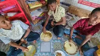 স্কুলে ৫ম শ্রেণির শিক্ষার্থীদের বিদায় অনুষ্ঠানে 