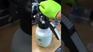 Лучший непенящийся помповый распылитель для детейлинга? #AutoDetailing #Detailingtips #Shorts #Sh...