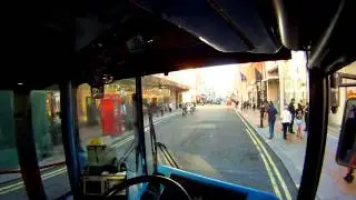 ✓ CRAZY LONDON BUS DRIVER ALMOST KILLING PEOPLE