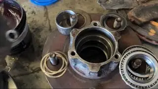 Mahindra Bolero wheel service greasing #trending #viral #automobile #mechanic #viralvideo #youtube ￼