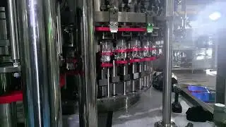 Rotary CSD gas carbonated drinks bottle filling machine