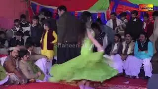 akhiya day nery nery rha kr to mahek Malik