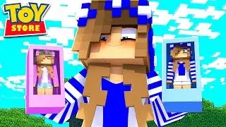 THE LITTLE CARLY DOLL BECOMES A HUMAN! (Minecraft Toystore).