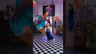 Art Hop, Na'imah