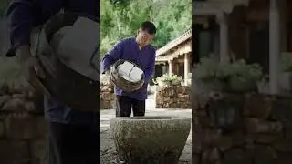 The production of ancient Chinese blue and white porcelain