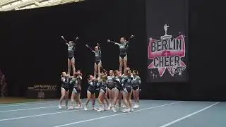 Die Little Bright Stars auf dem CheerCup in Berlin