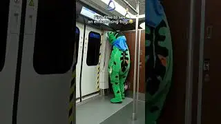 That's the funniest costume I've ever seen😂 i already know what i will be this Halloween🤩 #costume