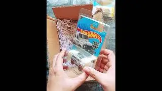 UNBOXING PAKETAN: Toyota GR Supra GameStop Exclusive & Land Rover Defender 90 Zamac | #shorts