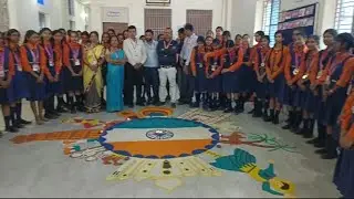 @hajipurnewstoday बच्चों ने बनाए एक से बढ़कर एक रंगोली, रंगोली के माध्यम से दिए कई कई मैसेज।