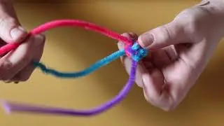 Make a Pipe Cleaner Ball for Your Cat (and a Fetching Demo by Mugsy)
