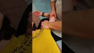 Hand pain treatment #feed #shorts #ytshorts
