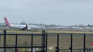 Virgin Taxi and QANTAS Take off Shep's Mound Runway 16R - 11 Jan 2026 #aviation #planespotting
