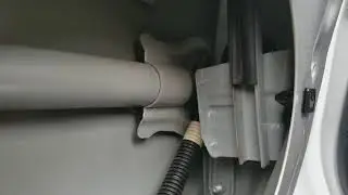 Lexus IS250 window off track