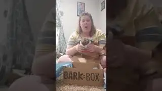 Barkbox July  2018 unboxing