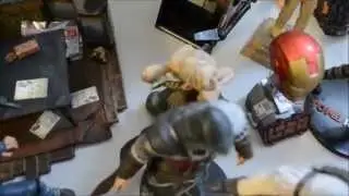 STATUE COLLECTION - video game and pop culture memorabilia - Batman joker