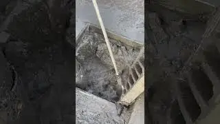 LOOK HOW DEEP IT IS!😲 #oddlysatisfying #satisfying #hydrovac #excavation #excavator #asmr #operator