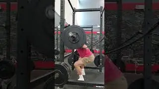 Squatting lighter weight to focus on form... how do I look? Working sets of 10 reps at 175LBS