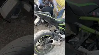 Bike riding 👈#kawasaki #kawasaki10r #zx10r #rider #bike #ktm #biker #shortsfeed #foryou #shorts #yt