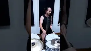 #drum #drumming #drumbeats #drummer #drumsounds #drumplayer #drumdrum #music #playdrums #drumsolo
