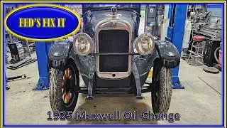 1925 Maxwell Oil Change